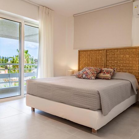 Arancia Elegant Rooms And Suites Tolo Exterior photo