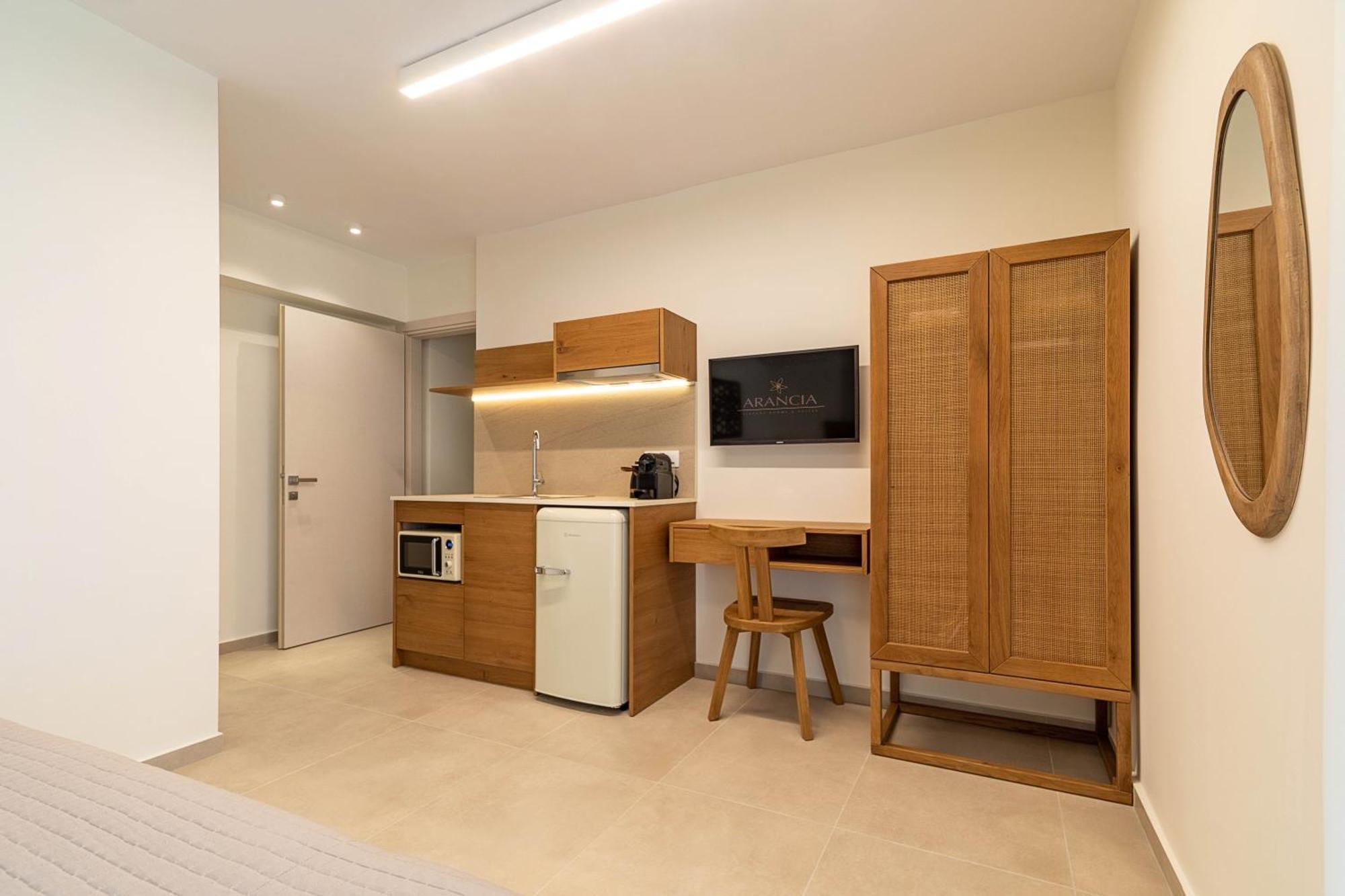 Arancia Elegant Rooms And Suites Tolo Exterior photo